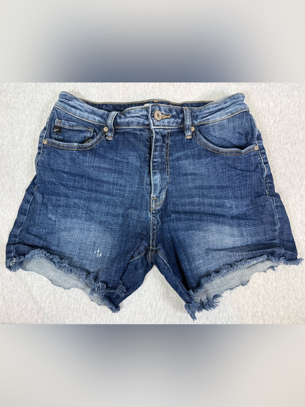 KanCan Kenna High-Rise Distressed Denim Shorts Dark Wash - Size Large
